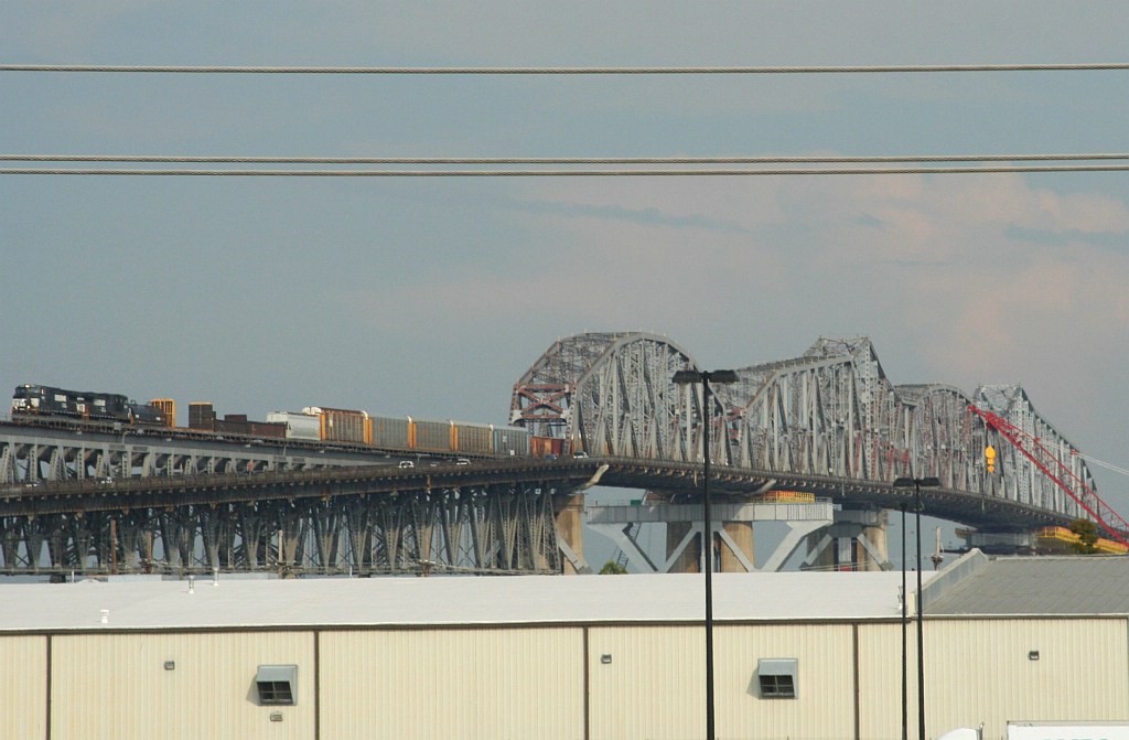 Freight transfer on Huey Long Bridge
